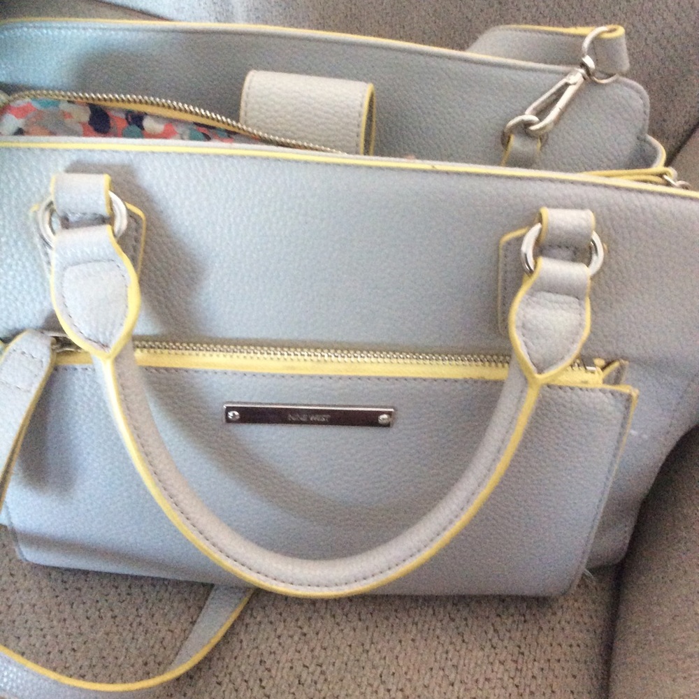 Nine West gray and yellow